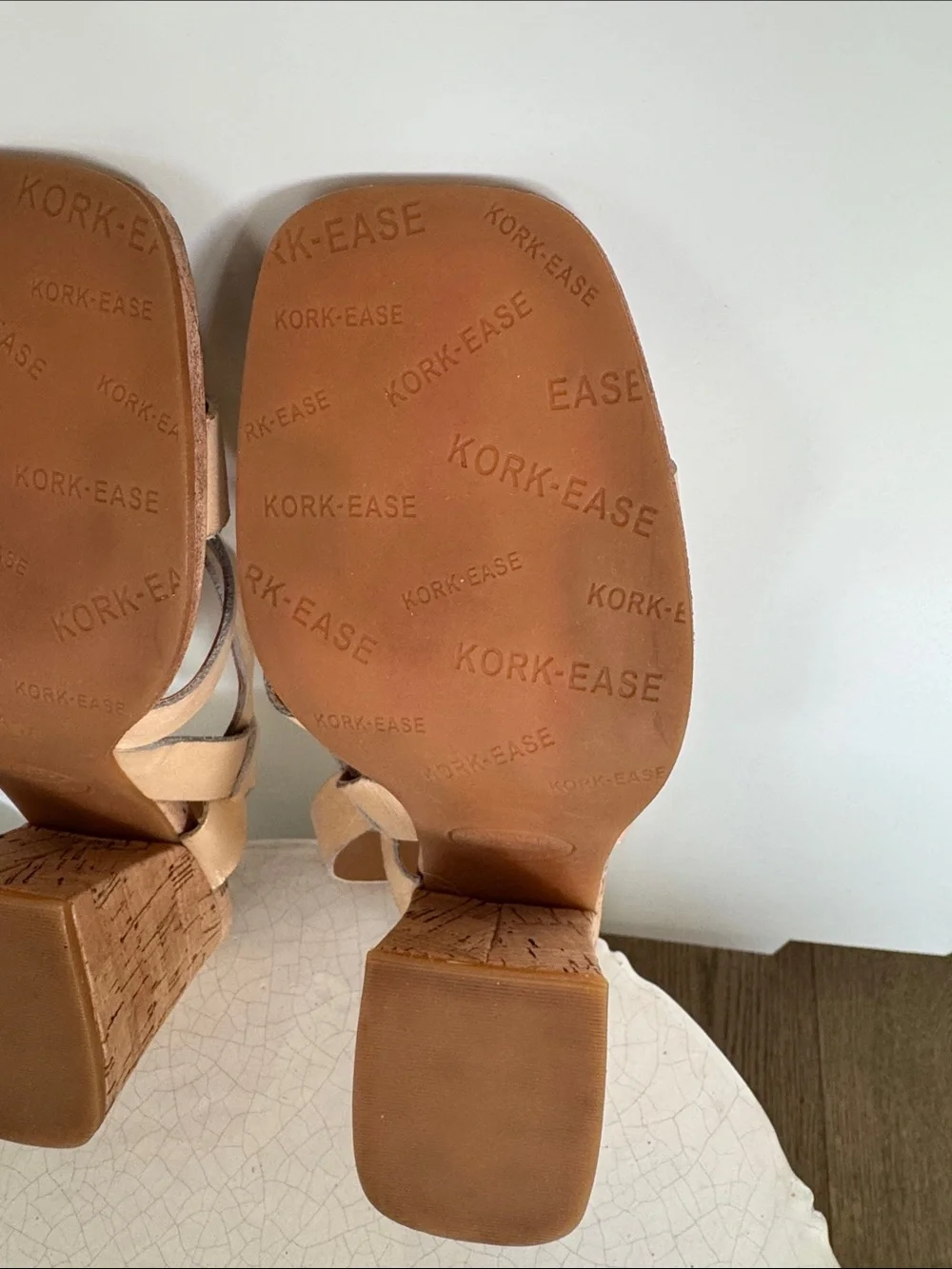 Kork-Ease CATE Slingback Women's Metallic Champagne Angled Cork Heels Size 7 EUC